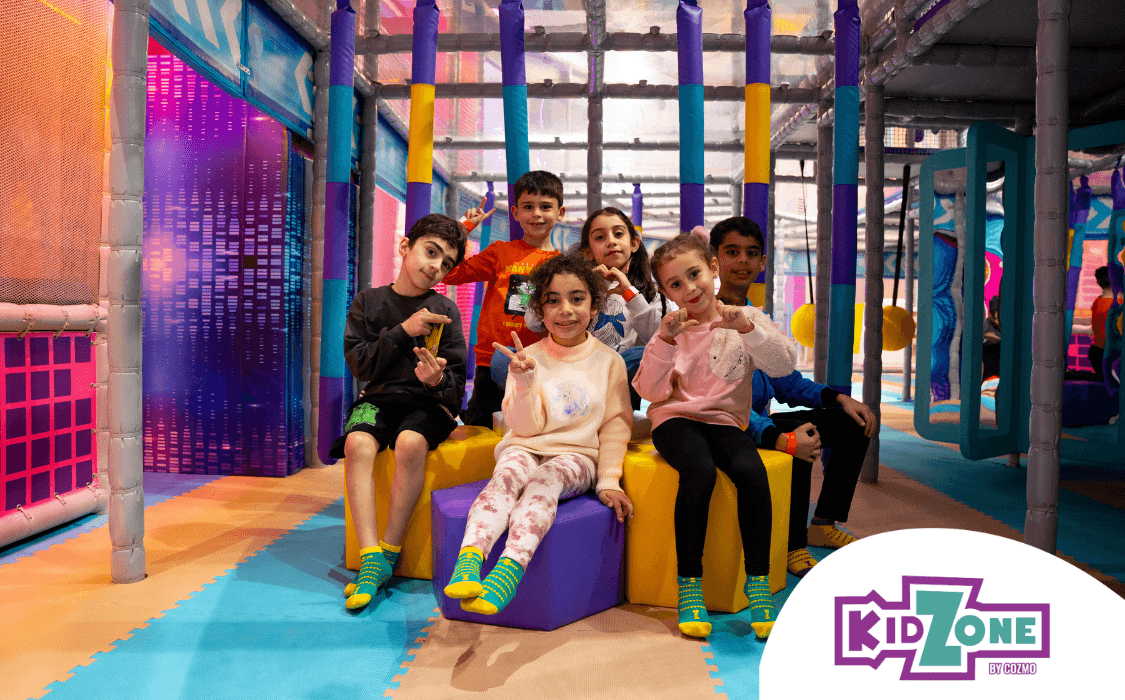 صورة غلاف الحزمة: "كيدزون الفضية | تيراس مول"