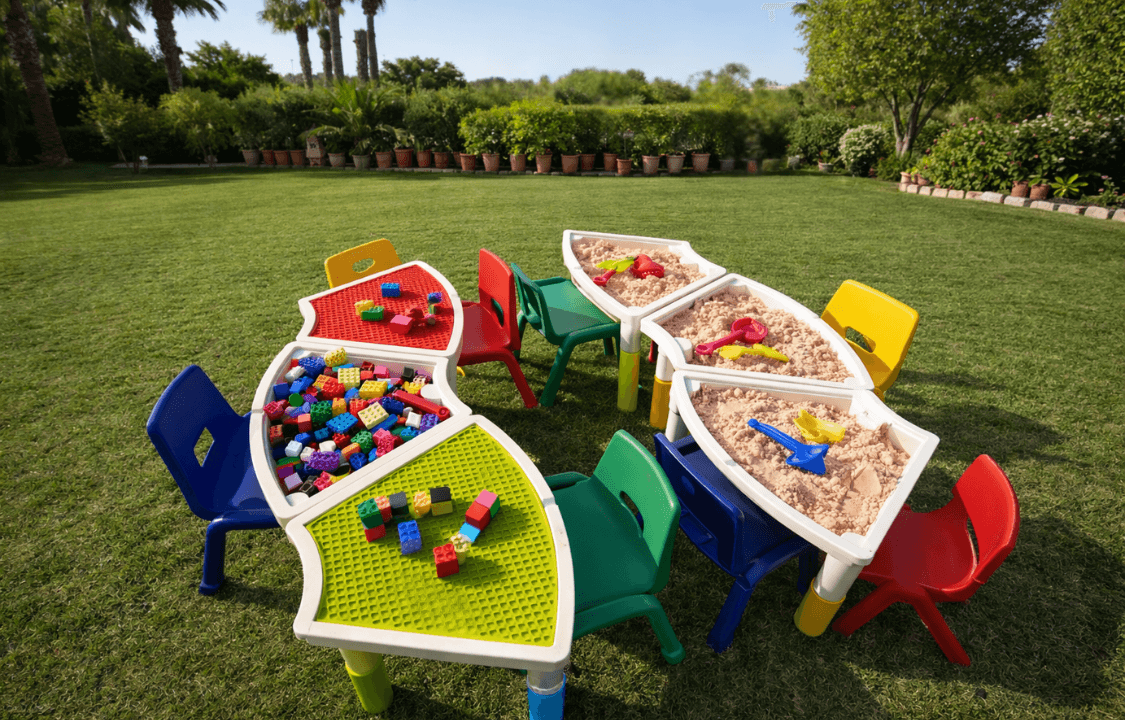 صورة طاولة الليقو والطين