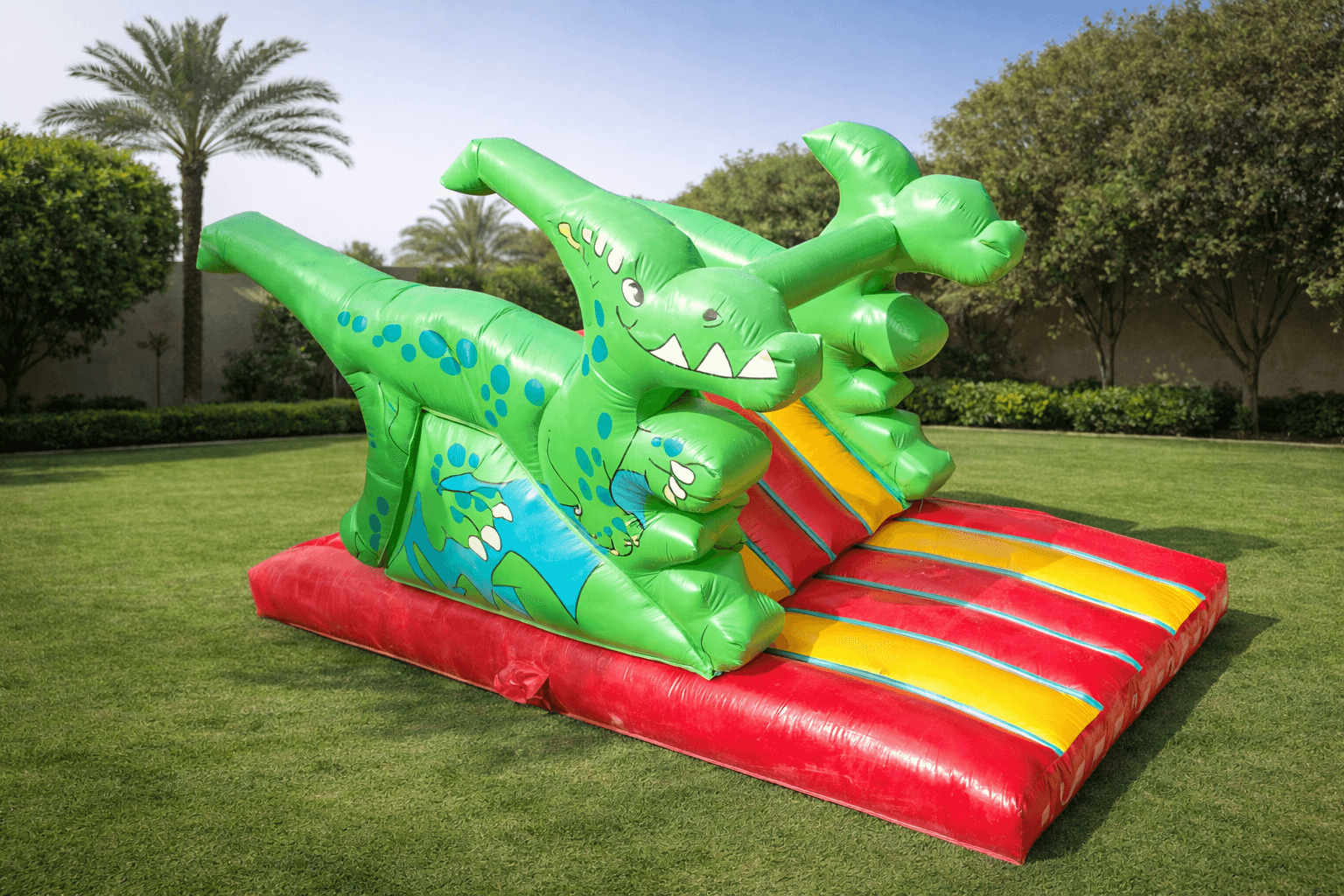 صورة الغلاف لباقة حفلة بالبيت: "نطاطية الديناصور"