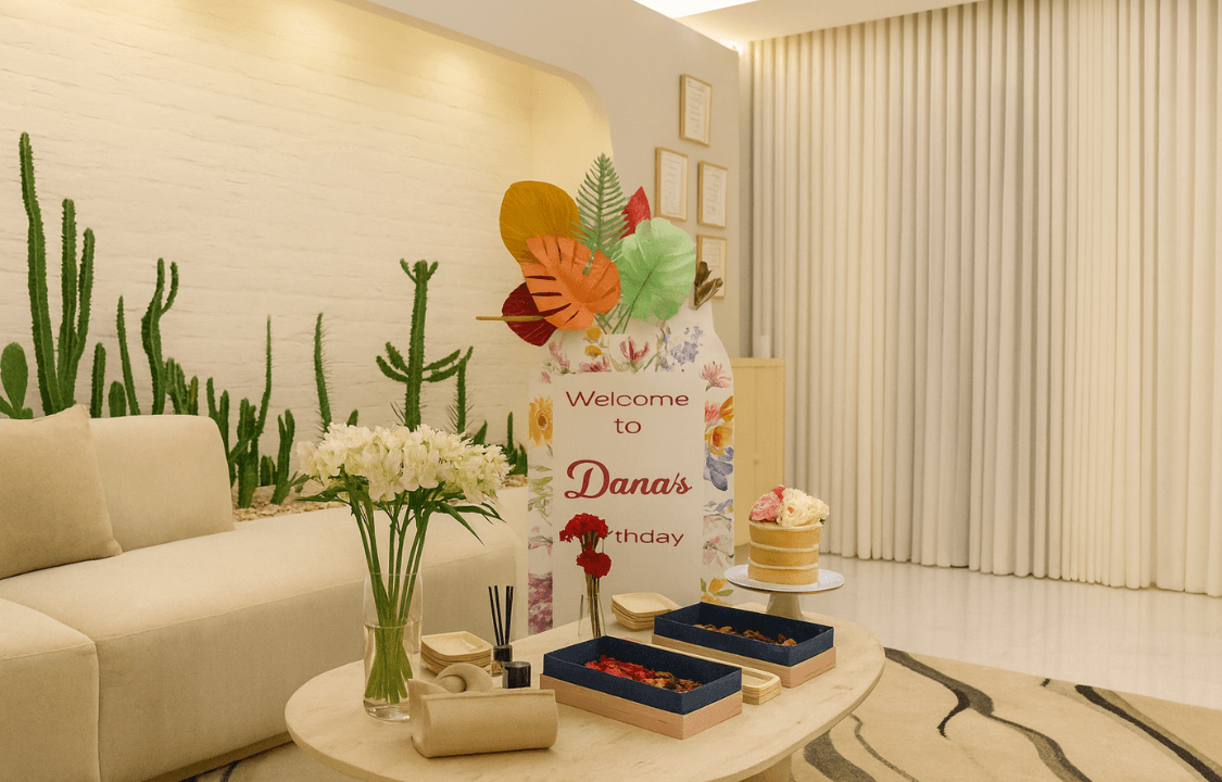 Image of Flower & Vase Decorating Party