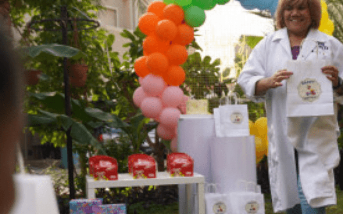 صورة باقة عيد الميلاد الشاملة