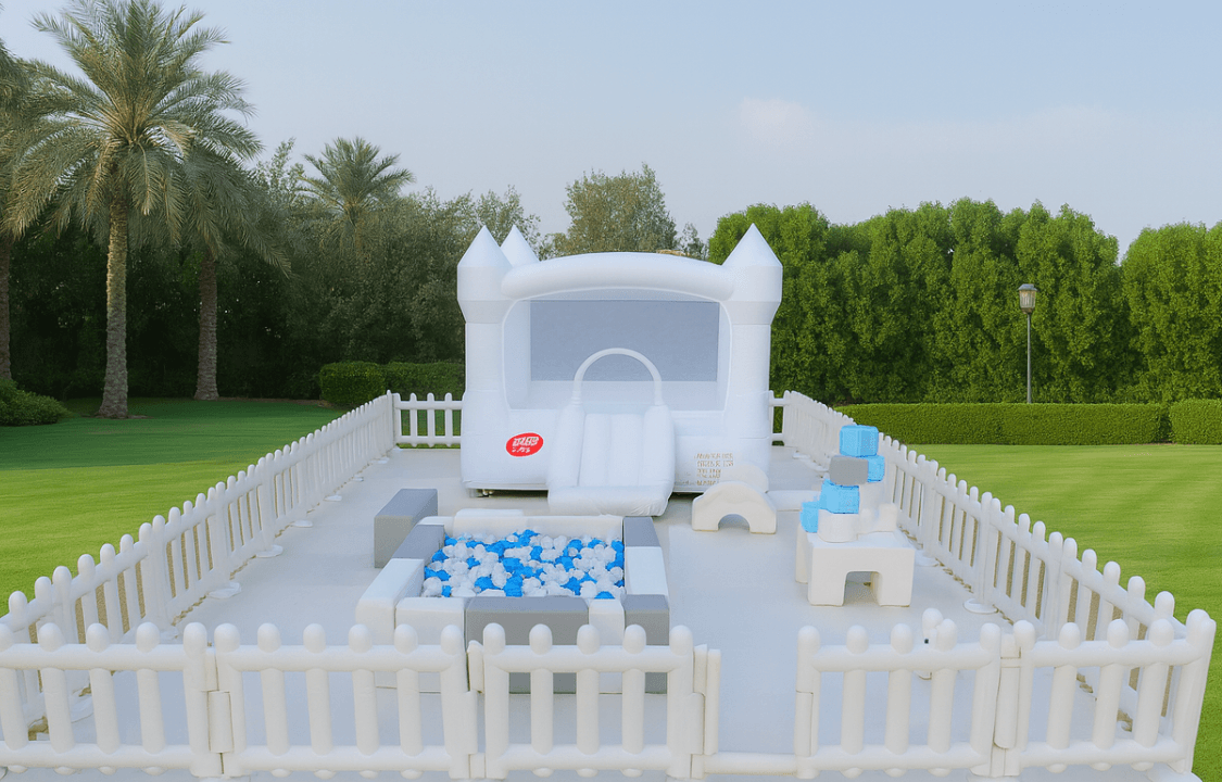 صورة ملعب ناعم أزرق