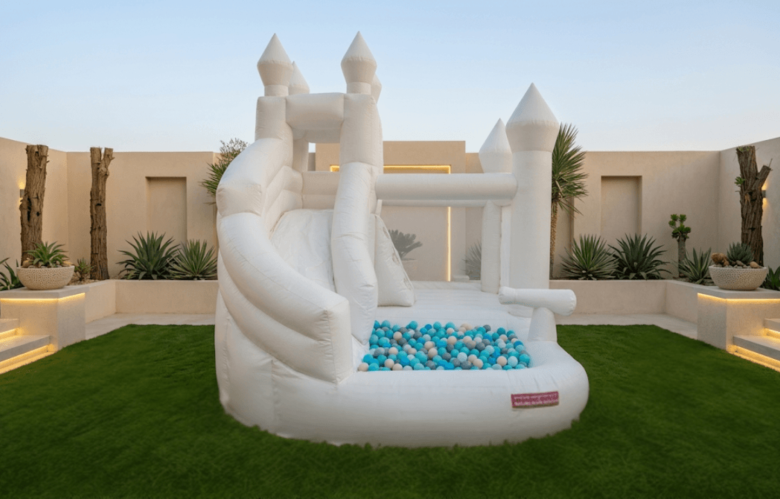 صورة نطاطية بيضاء (ناشفة / مائية)