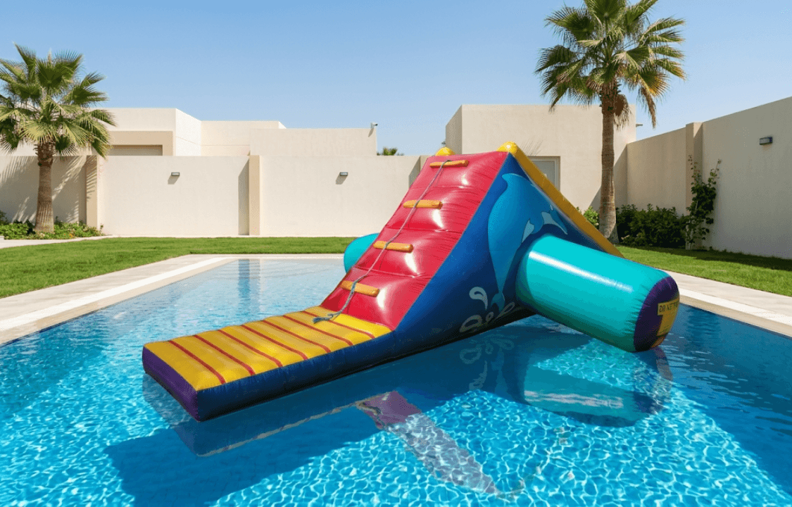 صورة زحلاقية المسبح