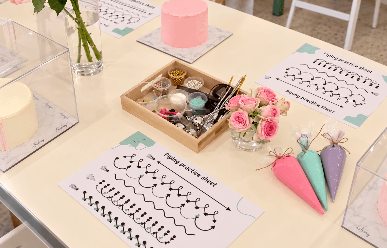 Image of Cake Decorating Workshop – 12 Kids